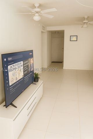 610 NE 12th Ave 308, Hallandale Beach, FL 33009