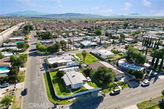 1777 Amethyst, Perris, CA 92571