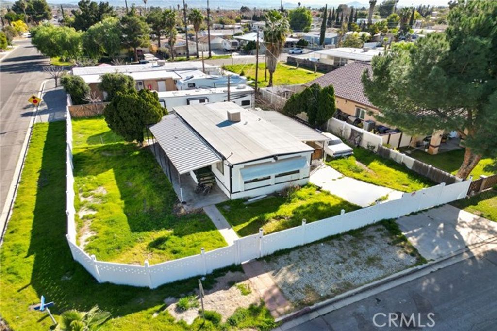 1777 Amethyst, Perris, CA 92571