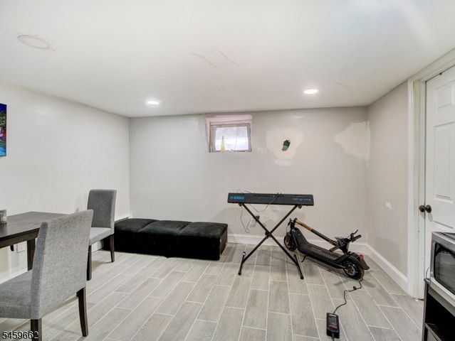 18 Shanley Ave, Newark City, NJ 07108