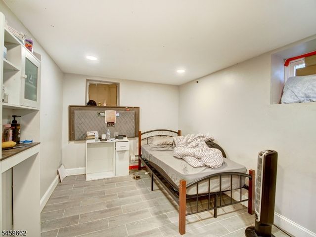 18 Shanley Ave, Newark City, NJ 07108
