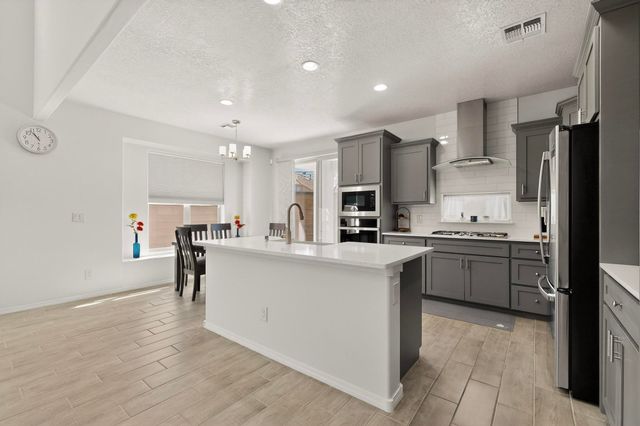 8764 Sevano Circle NE, Albuquerque, NM 87113