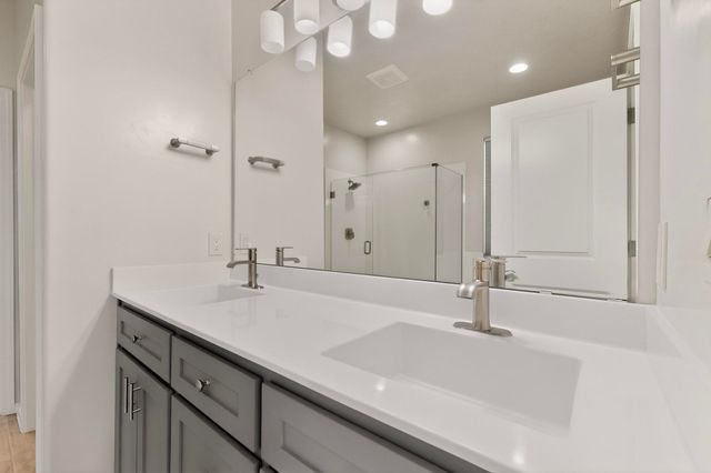 8764 Sevano Circle NE, Albuquerque, NM 87113