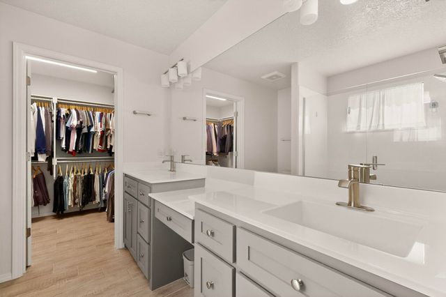 8764 Sevano Circle NE, Albuquerque, NM 87113