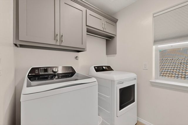 8764 Sevano Circle NE, Albuquerque, NM 87113