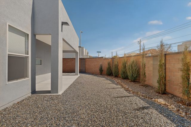 8764 Sevano Circle NE, Albuquerque, NM 87113
