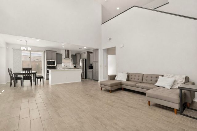 8764 Sevano Circle NE, Albuquerque, NM 87113