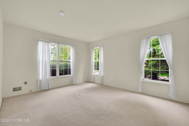 2 Silverside Road, Lakewood, NJ 08701