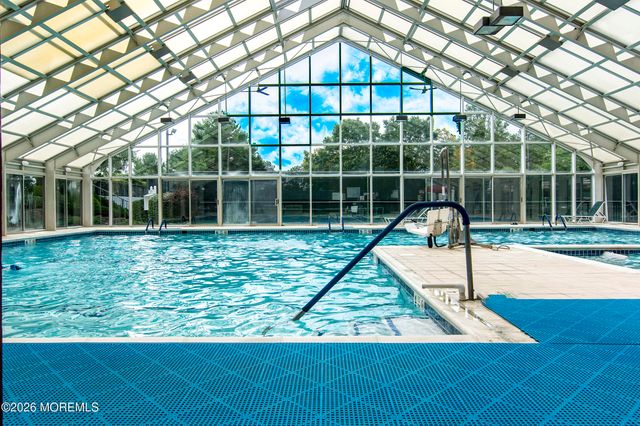 2 Silverside Road, Lakewood, NJ 08701