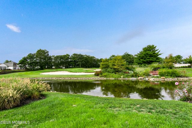 2 Silverside Road, Lakewood, NJ 08701