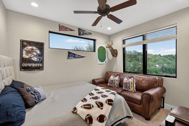 209 Dalton CIR, Horseshoe Bay, TX 78657