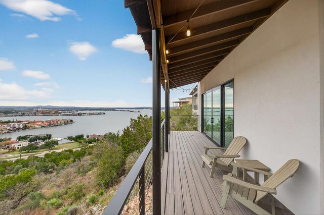 209 Dalton CIR, Horseshoe Bay, TX 78657