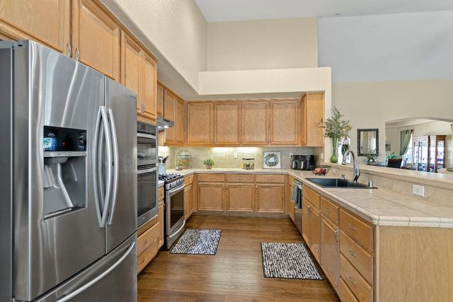 2090 Vista Del Lago Dr, Valley Springs, CA 95252