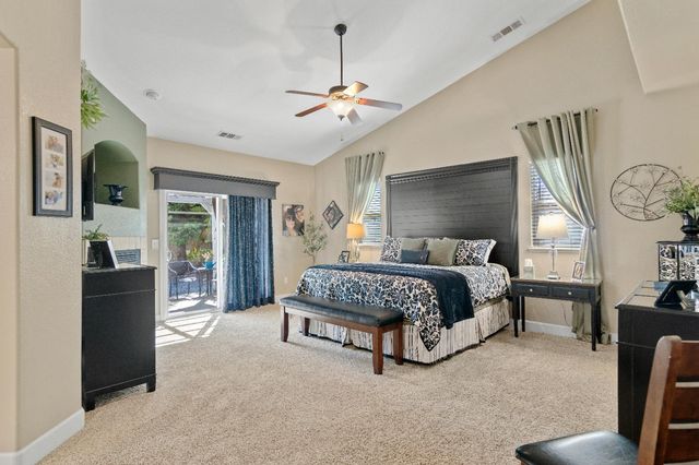 2090 Vista Del Lago Dr, Valley Springs, CA 95252