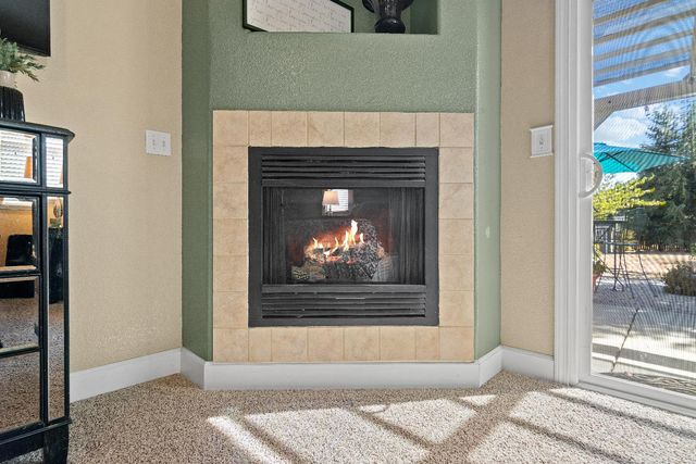 2090 Vista Del Lago Dr, Valley Springs, CA 95252