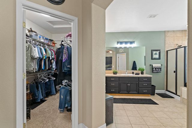 2090 Vista Del Lago Dr, Valley Springs, CA 95252