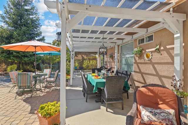 2090 Vista Del Lago Dr, Valley Springs, CA 95252