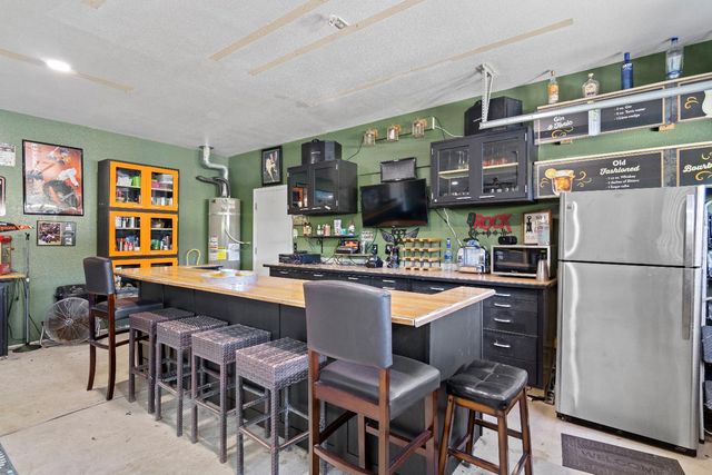 2090 Vista Del Lago Dr, Valley Springs, CA 95252