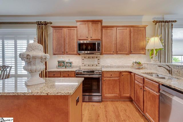 20 Flintwood Drive, Simpsonville, SC 29681
