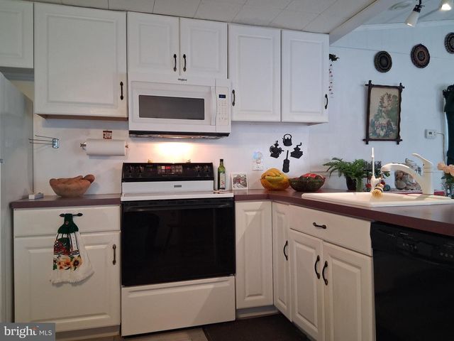 17 STONY RUN VLG, Denver, PA 17517