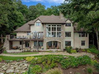 8 Moss Falls Lane, Landrum, SC 29356