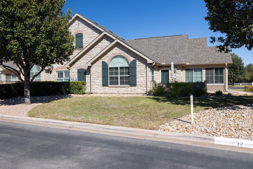 30 Wildwood DR 32, Georgetown, TX 78633