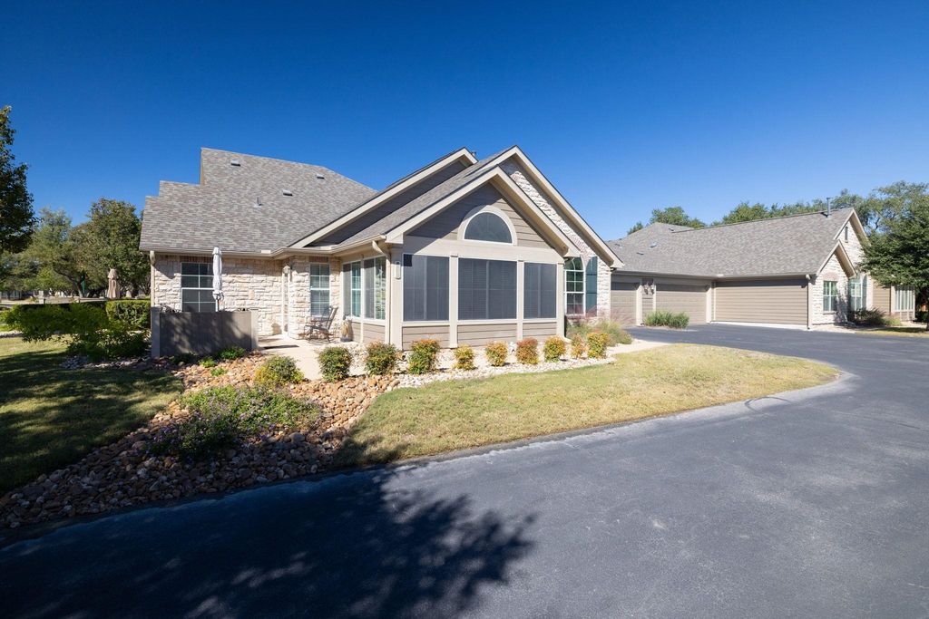 30 Wildwood DR 32, Georgetown, TX 78633