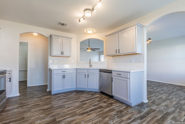 7623 BISMARCK LK, Converse, TX 78109
