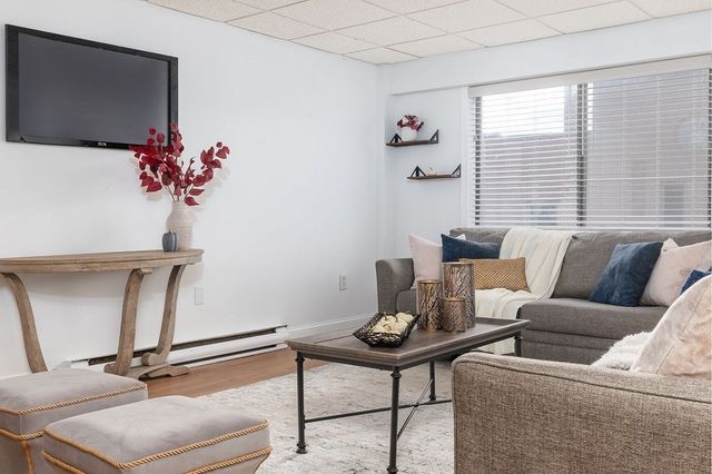 111 Foster 416, Peabody, MA 01960