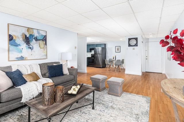 111 Foster 416, Peabody, MA 01960