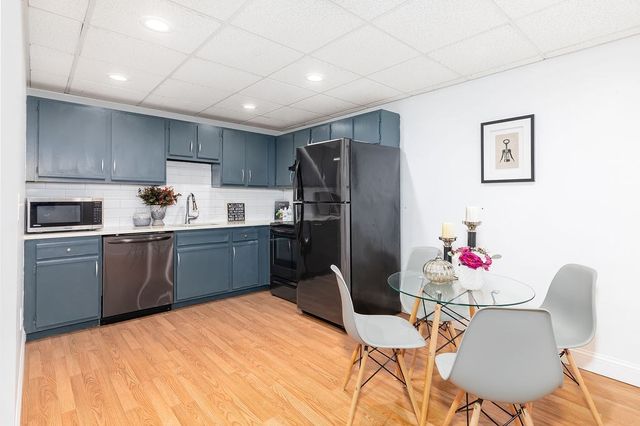 111 Foster 416, Peabody, MA 01960