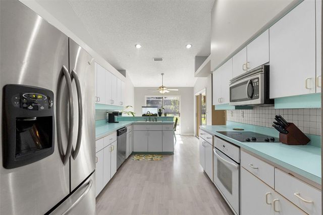 17269 RAINTREE ROAD, Lutz, FL 33558