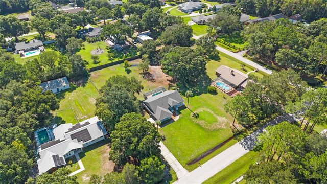 17269 RAINTREE ROAD, Lutz, FL 33558