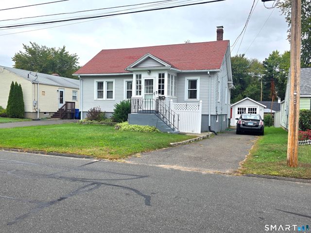 40 Englewood Avenue, Bloomfield, CT 06002