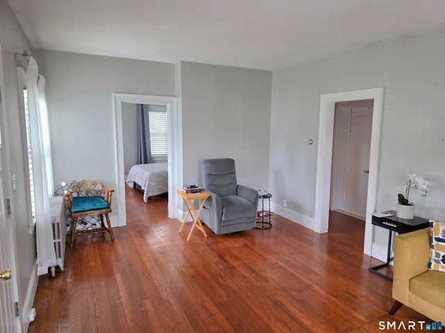 40 Englewood Avenue, Bloomfield, CT 06002