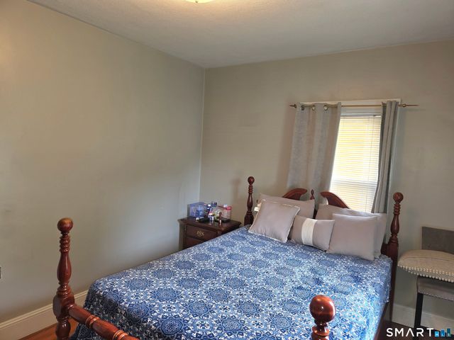 40 Englewood Avenue, Bloomfield, CT 06002