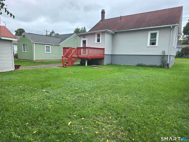 40 Englewood Avenue, Bloomfield, CT 06002