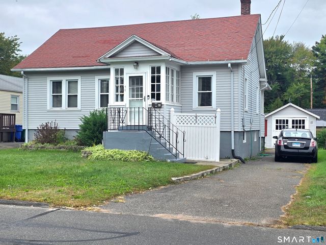 40 Englewood Avenue, Bloomfield, CT 06002