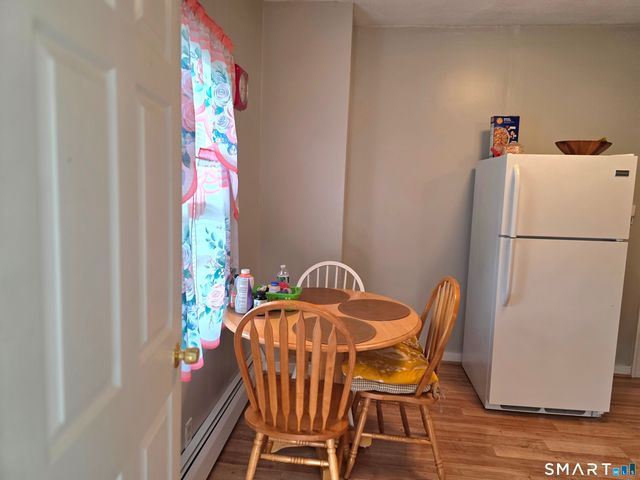 40 Englewood Avenue, Bloomfield, CT 06002