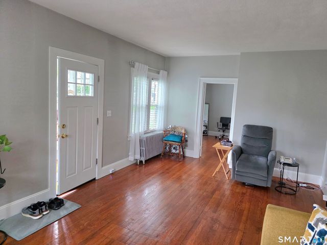 40 Englewood Avenue, Bloomfield, CT 06002