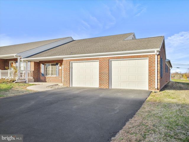 716 LARGO DR, Hagerstown, MD 21740