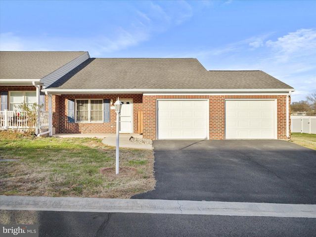 716 LARGO DR, Hagerstown, MD 21740