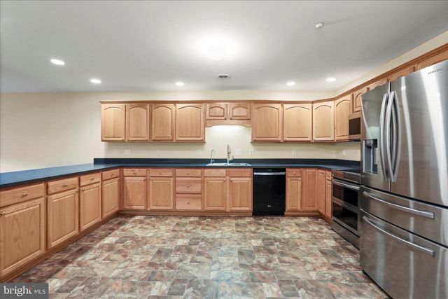 716 LARGO DR, Hagerstown, MD 21740