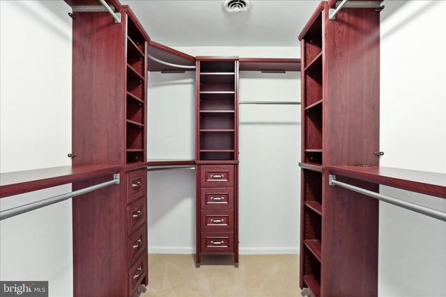 716 LARGO DR, Hagerstown, MD 21740