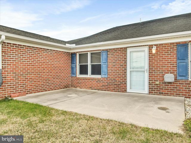 716 LARGO DR, Hagerstown, MD 21740