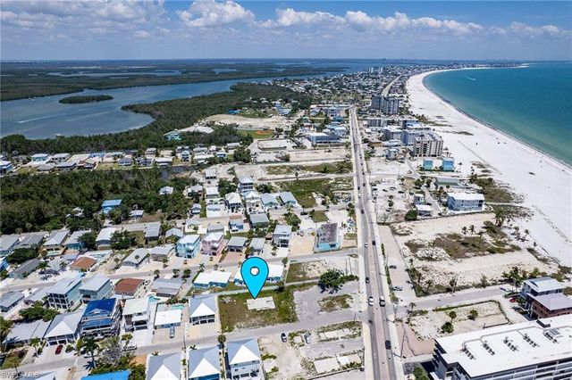 126 Delmar AVE, Fort Myers Beach, FL 33931