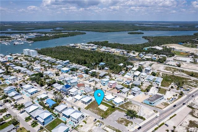 126 Delmar AVE, Fort Myers Beach, FL 33931