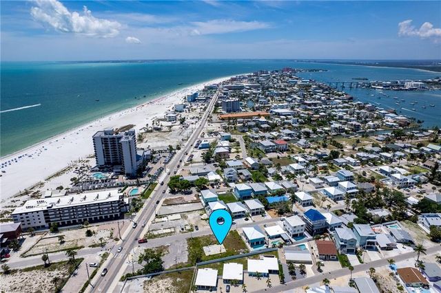 126 Delmar AVE, Fort Myers Beach, FL 33931