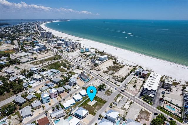 126 Delmar AVE, Fort Myers Beach, FL 33931