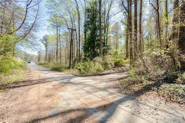 959 Old Milford Church SW Road, Marietta, GA 30060